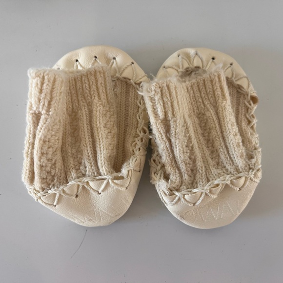 Nowali Sz 16/17 Cream Cotton Blend Leather Sole Moccasins - Picture 2 of 4